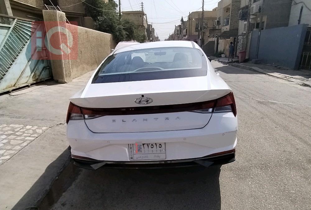هیوندای ئەلەنترا